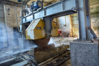 Производство по обработке камня